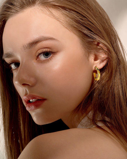 Savi Mini Hoop Earrings